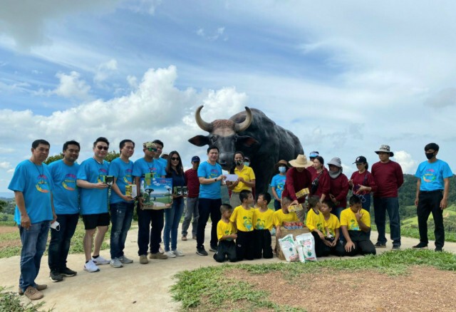 สร้างโป่งเทียมแหล่งแร่ธาตุให้ฝูงกระทิงเขาแผงม้า