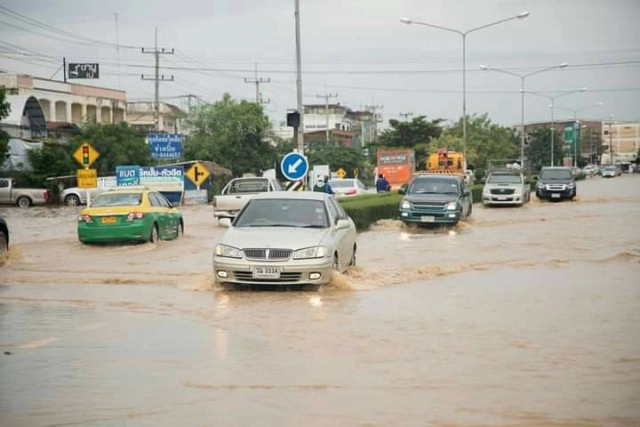 น้ำท่วม"สุโขทัย"อ่วมหนัก-ขยายวงกว้าง 3 อำเภอ