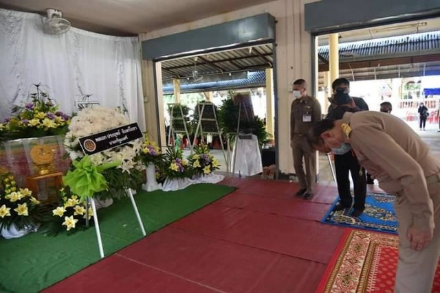 มอบเงิน-พวงหรีด"จิตอาสา"พลัดตกน้ำดับ