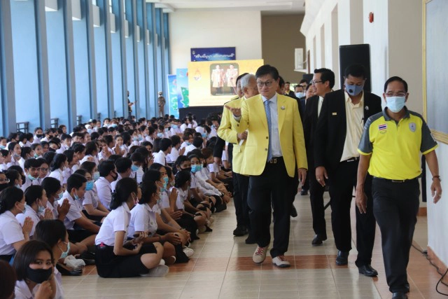 "มหาวิทยาลัยราชภัฏสุราษฎร์ธานี" คนของพระราชา ข้าของแผ่นดิน