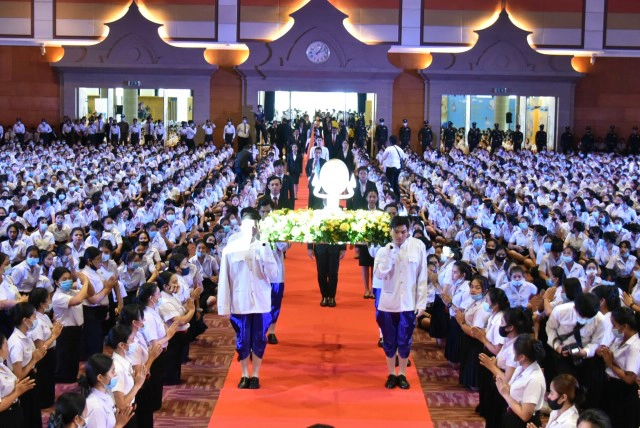 "มหาวิทยาลัยราชภัฏสุราษฎร์ธานี" คนของพระราชา ข้าของแผ่นดิน