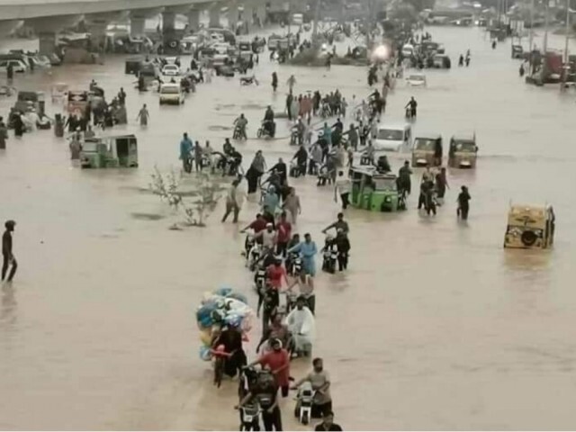 ปากีสถานน้ำท่วมหนัก ตายแล้วอย่างน้อย 90