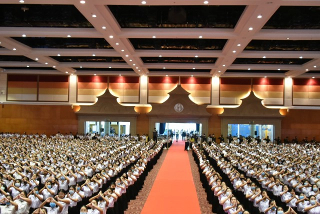 "มหาวิทยาลัยราชภัฏสุราษฎร์ธานี" คนของพระราชา ข้าของแผ่นดิน