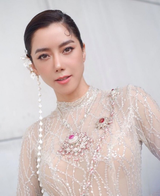 ชาวเน็ตเตือน!!! ไอซ์ อภิษฎา หลังโพสต์คลิปทำบุญ ปล่อยปลาลงแม่น้ำ