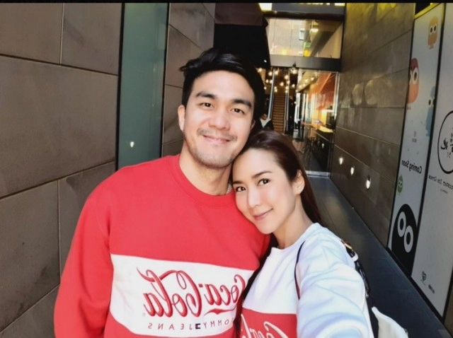 "จั๊กจั่น อคัมย์สิริ" ควงว่าที่เจ้าบ่าวเที่ยวทะเลอวดความหวาน