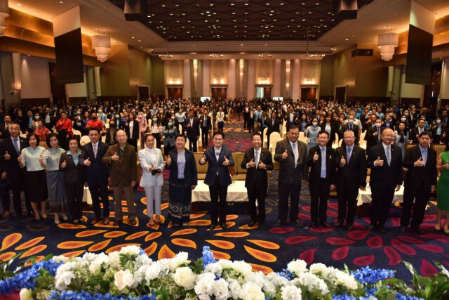 พาณิชย์ชู 'เซลส์แมนจังหวัด' ซื้อขายแลกเปลี่ยนคาดยอดทะลุ 2.5 พันล้าน