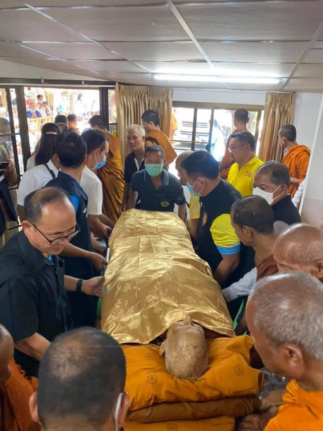 สิ้นเกจิดังเมืองช้างชาวบ้านอาลัย