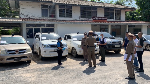 ผู้การหนองคายสั่งตรวจสอบรถยนต์ต้องสงสัยทิ้งป่า 4 คัน