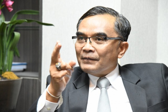 "นิพิฏฐ์" ฟันธงสมาชิกภาพ "ส.ส.เทพไท" ยังมีอยู่