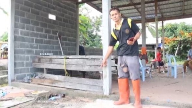 หนุ่มลายพรางฉุนลั่นไกใส่พ่อค้าลอตเตอรี่ดับเหตุไม่กินมะนาว