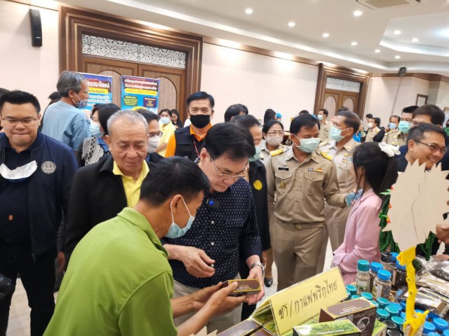 พาณิชย์ลุยปั้น E-Commerce ท้องถิ่น