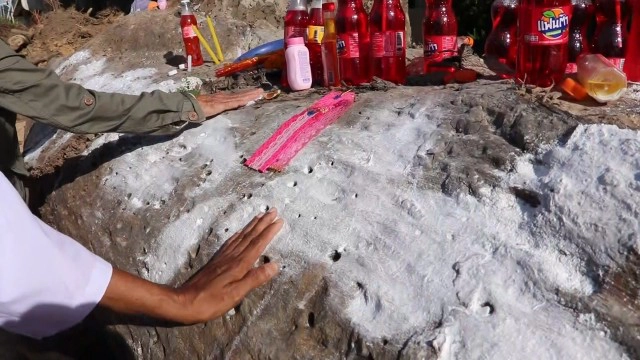 แห่ขูดขอเลขไม้ตะเคียนหลังได้ยินเสียงโหยหวน