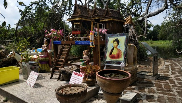 เลขเด็ด แห่กราบไหว้ขอหวยเจ้าแม่ไทรงาม350ปี