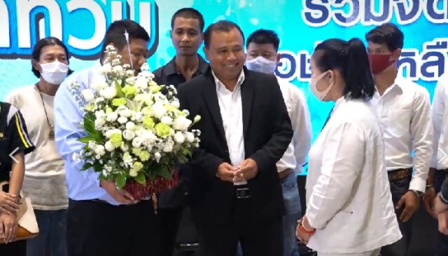 ชมรมเรารักชาติให้กำลังเนชั่นทีวี