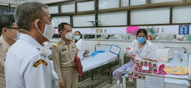 ไฟเขียว! จัดโต๊ะสอบบรรจุครูในห้องรักษาตัวที่รพ.