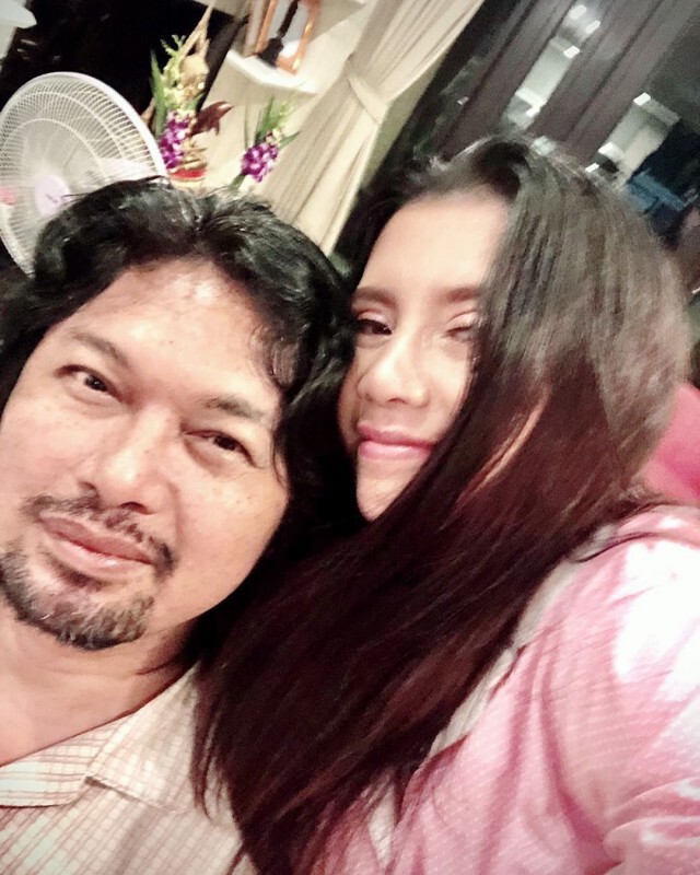 'กานต์' ทุ่มเงินแสนซื้อชุดเจ้าสาว เตรียมวิวาห์ 'เสก'