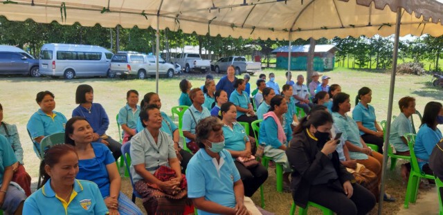 กรมการข้าวติวเข้มศูนย์ข้าวชุมชนทุ่งกุลาร้องไห้หวังเพิ่มศักยภาพผลิตข้าวหอมมะลิอินทรีย์ภาคอีสาน
