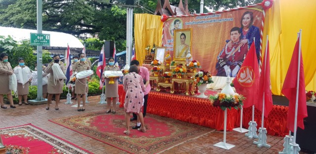 "มูลนิธิคุณพุ่ม" มอบทุนการศึกษา"เด็กออทิสติก-เด็กพิการ"