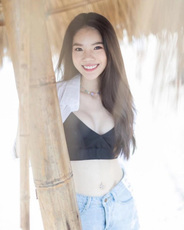 ขุดคลิปเก่า "อิงอิง" สาวคู่กรณี "ธัญญ่า" คัฟเวอร์ปารีณา บอก ชอบคนแก่