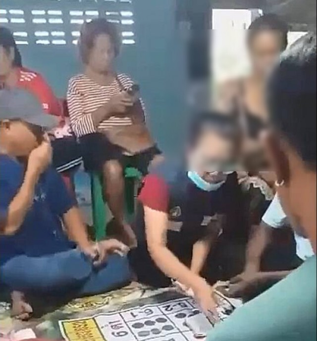 สอบปลัดสาวเล่นไฮโลคลิปว่อนเน็ต