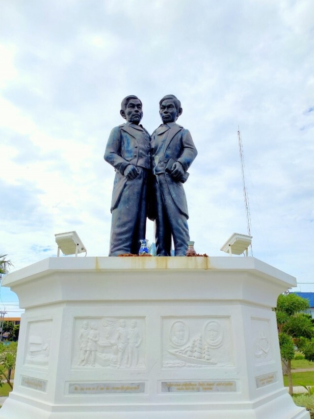 ถกสร้างที่หยุดรถไฟแห่งใหม่บริเวณอนุสรณ์สถานแฝดสยามอิน-จัน