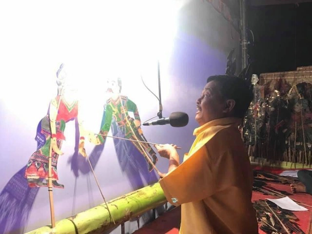 เศร้า! สิ้นบรมครูหนังตะลุงชุมพรชื่อดัง "สาคร สมวงค์"