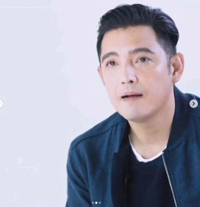 'หนุ่ม ศรราม' โชว์ใบหย่า พร้อมเขียนถึง 'ติ๊ก'