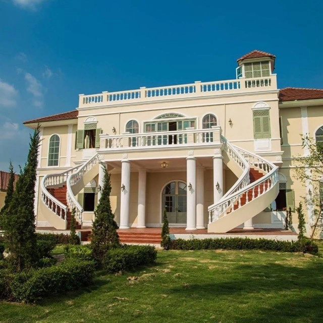 ส่องธุรกิจ "เป็ก สัณณ์ชัย" ทำงานอะไรบ้าง ถึงมีรายได้หลายพันล้านต่อปี