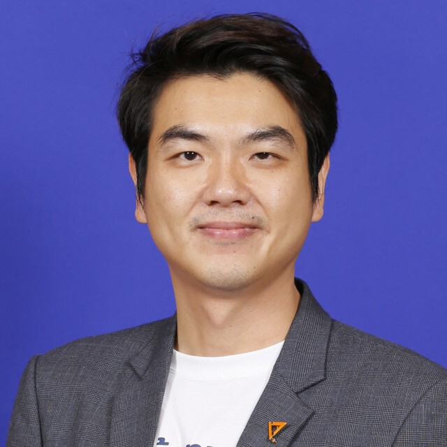 "ปิยบุตร" เรียกร้อง ร่วมหยุดยั้ง "นิติสงคราม" ที่นำมาใช้กับการชุมนุม