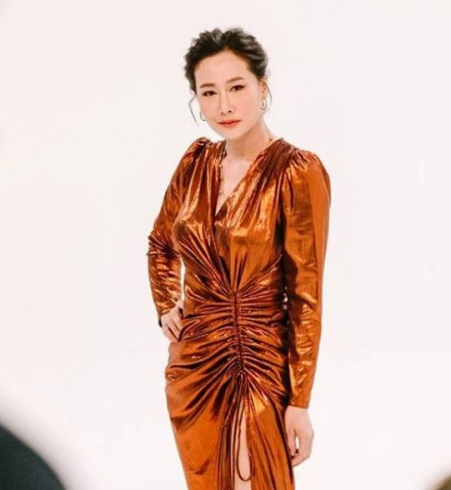 'หนุ่ม ศรราม' โชว์ใบหย่า พร้อมเขียนถึง 'ติ๊ก'