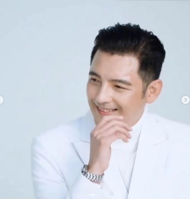 เปิดโพสต์ 'ติ๊ก'ก่อนอดีตสามีประกาศหย่า สื่อถึงอะไร