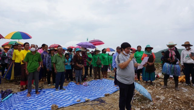 ชาวบ้านเดินขบวนทวงคืนผืนป่า ไม่เอาเหมืองหิน