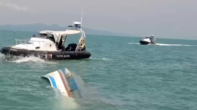 เรือจมกลางทะเล ค้นหาชาวประมงสูญหาย