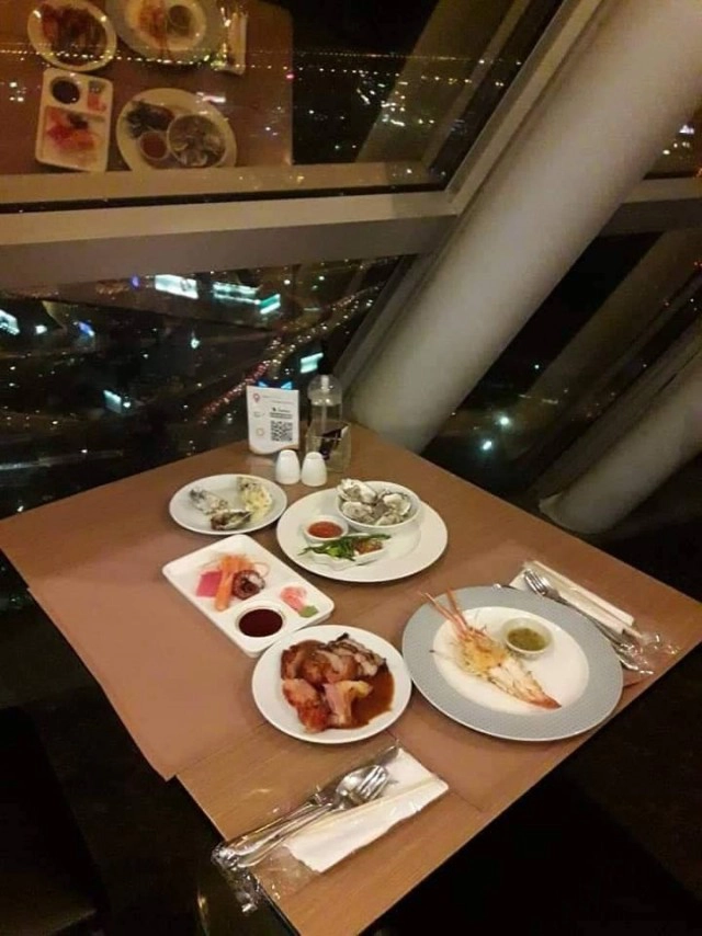 สาวถามโซเชียล จริงหรือ สามีอ้าง ทานข้าวที่ตึกใบหยก ร้านจัดช้อนส้อม 2 ชุด ให้ทุกโต๊ะ