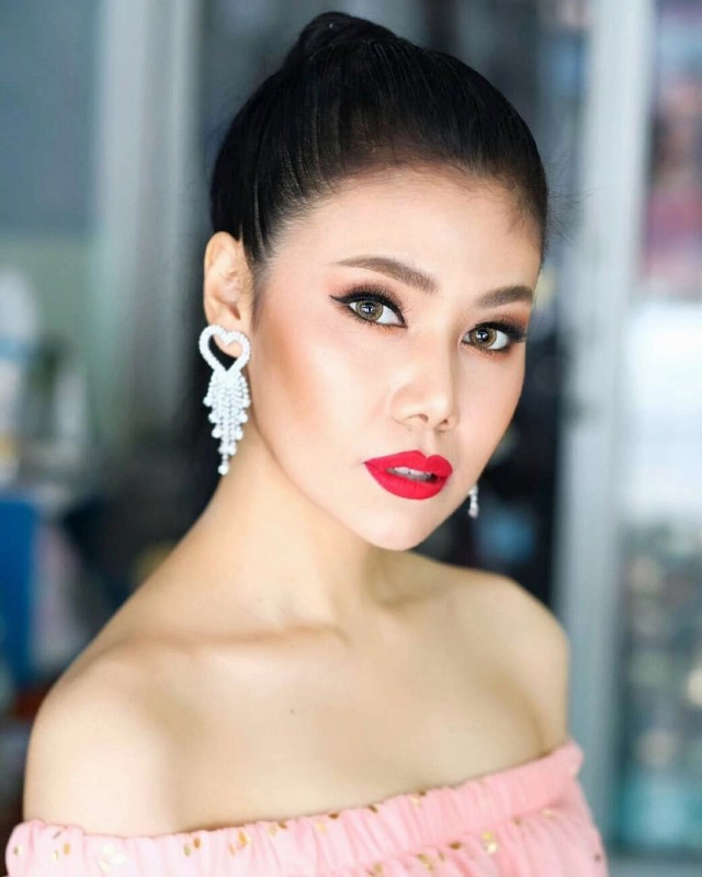 ย้อนเส้นทางรัก หนุ่ม ศรราม ก่อนสะบั้นเซ็นใบหย่า "ติ๊ก กนิษฐรินทร์"