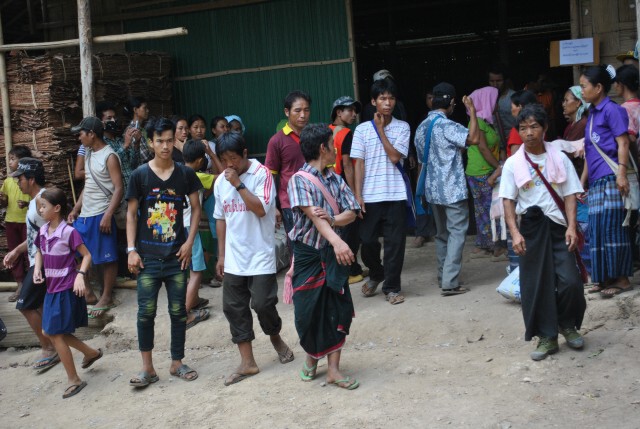 นอภ.เมืองสยบข่าวลือไม่มีผู้ลี้ภัยติดโควิดตายในศูนย์อพยพ