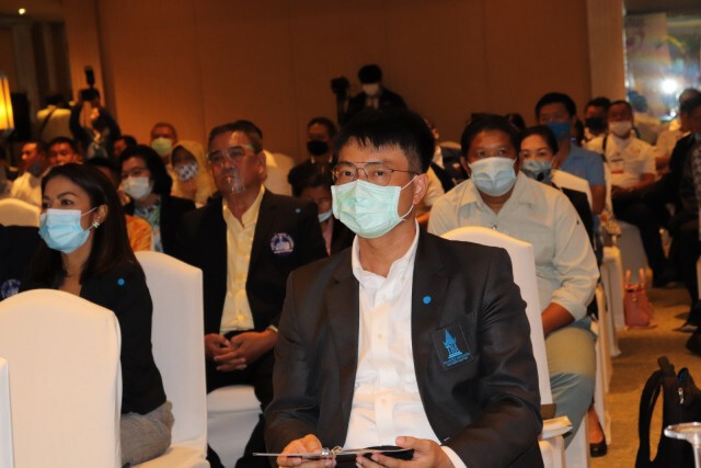 "อนุทิน" ยกทีมประชุมสัญจรรับฟังปัญหาความเดือดร้อนคนภูเก็ต