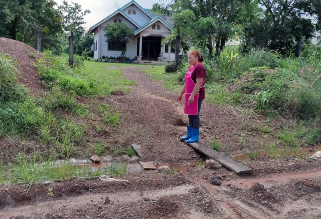 ชาวบ้านโวยปรับปรุงถนน 3 กิโลเมตร 5 เดือนไม่แล้วเสร็จ