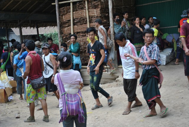 นอภ.เมืองสยบข่าวลือไม่มีผู้ลี้ภัยติดโควิดตายในศูนย์อพยพ
