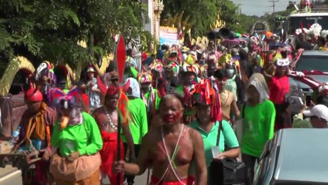 แห่ผีสุ่มมีให้ชมหนึ่งเดียวในโลกที่เมืองชัยภูมิคึกคัก