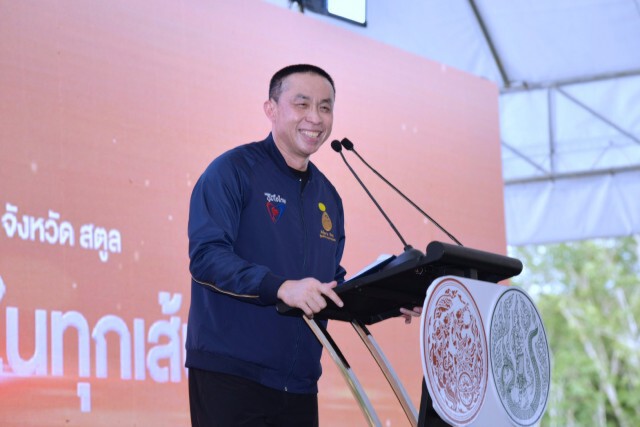 คมนาคม Kick Off ยางพาราหุ้ม 'แบริเออร์-หลักนำทาง'