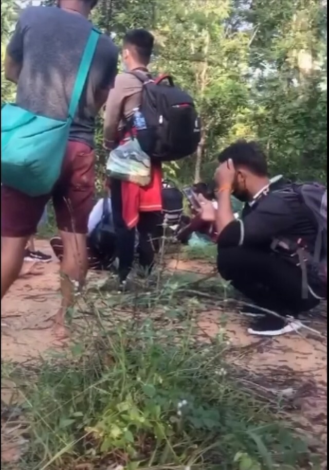 หมอแล็บแพนด้า  โพสต์ภาพ เพื่อนบ้านกำลังแอบข้ามแดนมาไทย แถมถ่าย tiktok ความเคลื่อนไหว