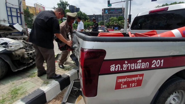 รถโม่ปูนเบรกแตก-ชนระนาวกลางเมืองเชียงใหม่