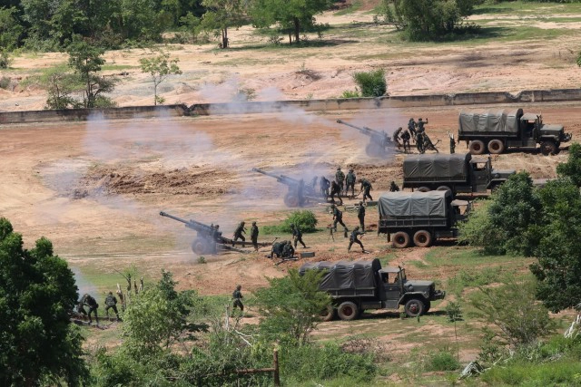 "บิ๊กแดง"ตรวจการฝึกของหน่วยพร้อมรบเคลื่อนที่เร็ว