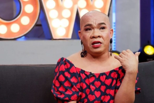 "อรชร เชิญยิ้ม" รับ เคยฆ่าตัวตายเพราะผู้หญิง ก่อนเปิดตัวเป็นสาวสอง