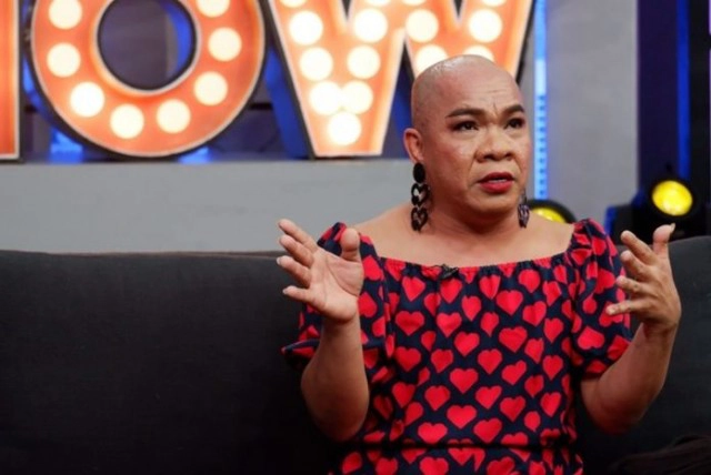 "อรชร เชิญยิ้ม" รับ เคยฆ่าตัวตายเพราะผู้หญิง ก่อนเปิดตัวเป็นสาวสอง