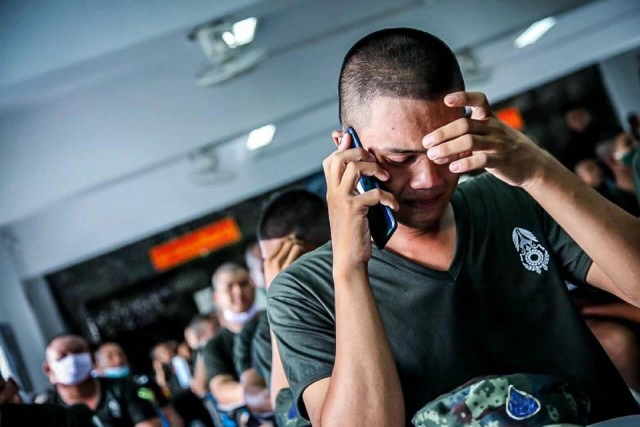 สุดซึ้ง ทหารใหม่ ได้โทรกลับบ้านได้ยินเสียงปลายสายทำเอาน้ำตาไหล