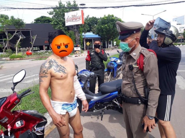 ชาวเน็ตแชร์ เกิดเหตุปล้นรถจยย. ตำรวจมาจับผู้ก่อเหตุถึงกับงง ใส่แพมเพิสมาทำไม
