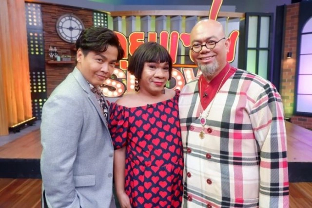 "อรชร เชิญยิ้ม" รับ เคยฆ่าตัวตายเพราะผู้หญิง ก่อนเปิดตัวเป็นสาวสอง