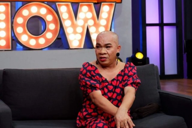 "อรชร เชิญยิ้ม" รับ เคยฆ่าตัวตายเพราะผู้หญิง ก่อนเปิดตัวเป็นสาวสอง